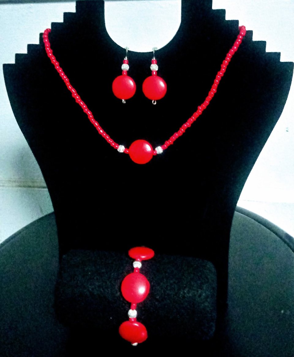 Set piedras rojas — collar, aretes y pulsera