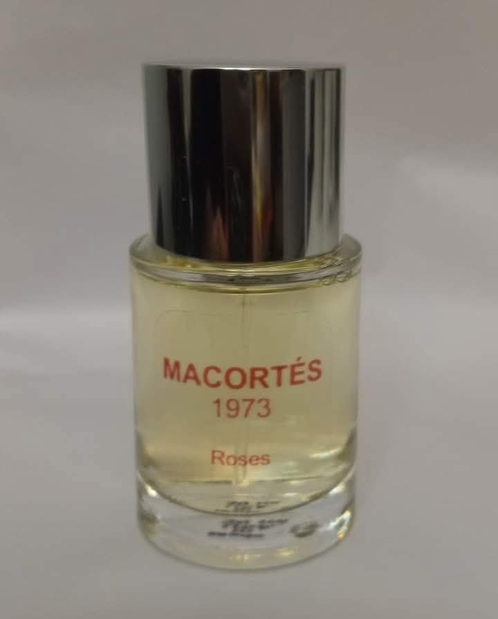 MACORTÉS 1973 — perfume, notas de rosas